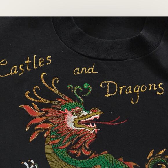 Screen Stars Best Vintage 90's Black Tee Castles & Dragons Graphic Glitt… - Picture 8 of 8